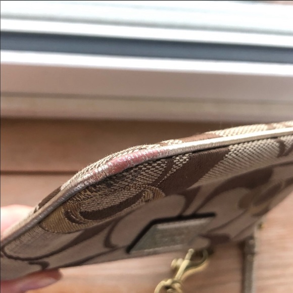 Coach Wallet - Picture 9 of 9